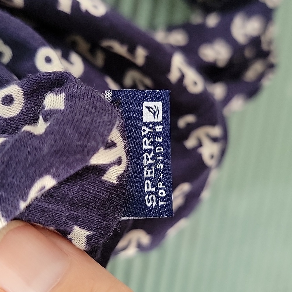Sperry Infiniti Scarf with Anchors ⚓️ - Picture 2 of 5